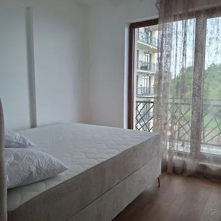 President Kop App Lazar Apartment